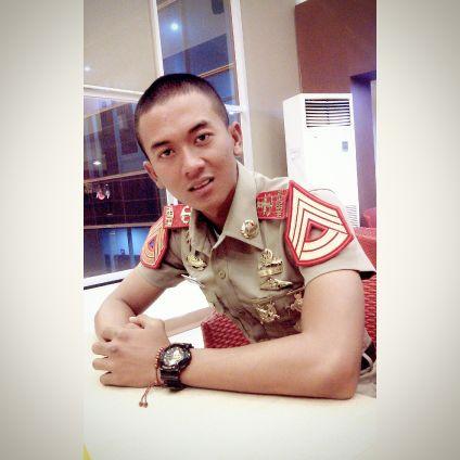 primaditaris's profile picture. line : primaditaris