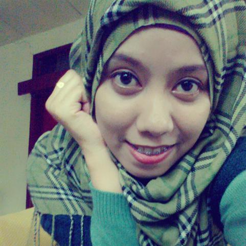ALLAH SWT tuhan q// mom i really love u :* (ɔ ˘⌣˘)˘⌣˘ c) //  I'm proud to be a Muslim :))