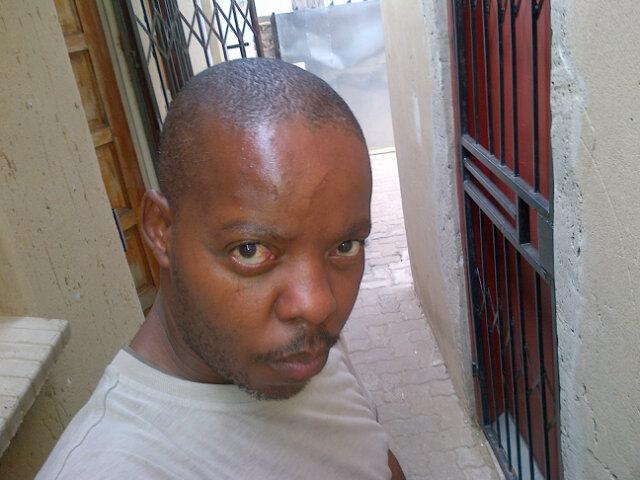 sngwenya320's profile picture. 