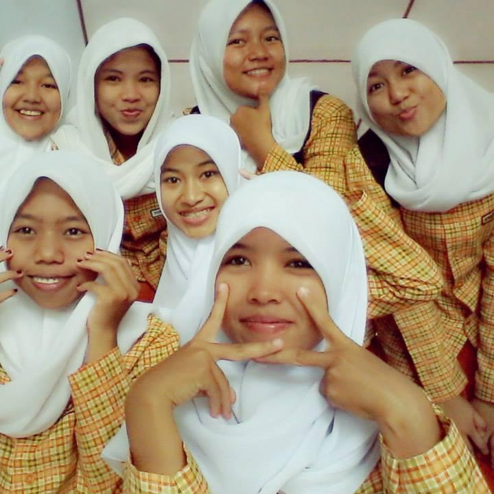 28 agustus 1997 | XII IPA 4 | sma negeri 2 Lahat