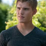 RazouxSophie's profile picture. 