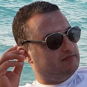 لست صالحاً لكني أحب الصالحين ، وعاصى لكني لا أحب العاصين .