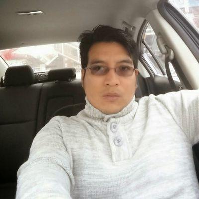 No me hagan caso!!! si tuiteo es porque ando aburrido en mi trabajo o viceversa!!!!!!! xD
