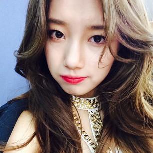 Bae Sue Ji a.k.a Suzy // 1994