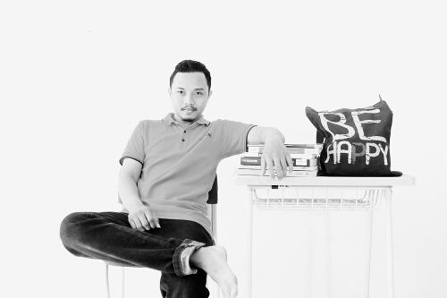 gatraforlife's profile picture. Mending nyesel beli, daripada nyesel ga beli