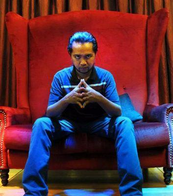 zashwakizashi's profile picture. + Agen Hartanah
+ Kambing Golek businessman 
+ Co-Founder of Crumbs Creations [Signboard Design & Installation + Photography + Videography]