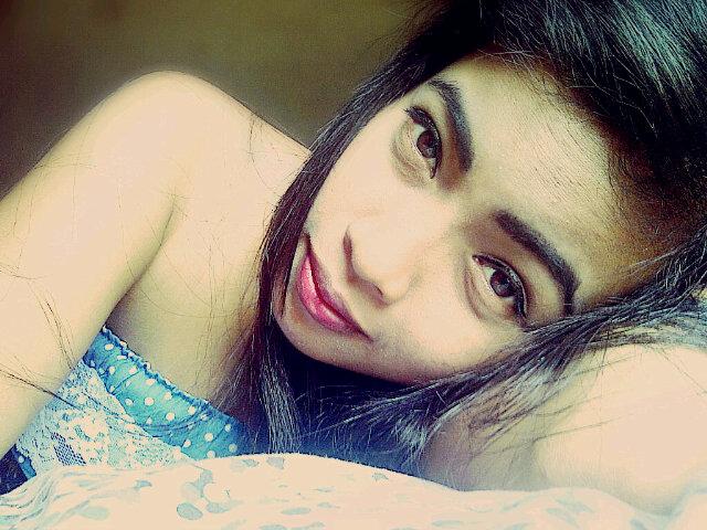 exotic girl, simply, big thinker, a dreamer, family lover,  support @vinrana1986 #Viners #VINdonesia