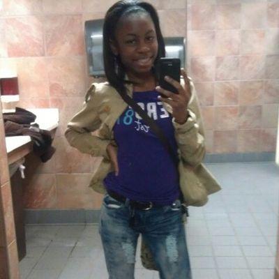 *♡♥ツ..College Chick..Sleep Ol Lady..Follow Me Duh´ I Follow Back ツ