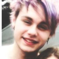 shdnsnsbbsjsaja's profile picture. luke hemmngs fuck me against a wall