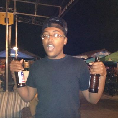 YaBoy825's profile picture. 