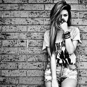 Anónima con carácter. Amor y odio, pero más de lo segundo. Tuiteo lo que quiero y como quiero. |FAV|