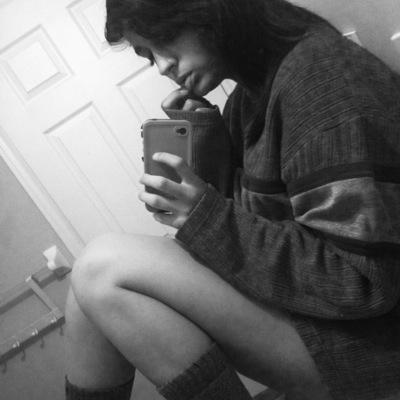 • 23 with more issues than vogue • Photographer •