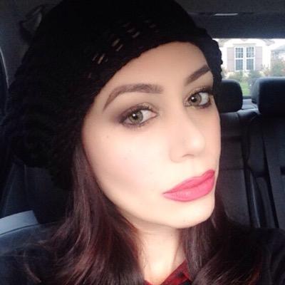 GlamarazziGirl's profile picture. Celeb Makeup/Hair Artist for TV/Print/Fashion/Bridal ✖️ Mom to Teens & Min Pin ✖️ I tweet because its the only place I can say what I want & don't have to yell