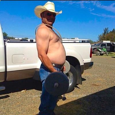 Not_CodyOhl's profile picture. Just tying them in 6, and gettin bad chicks... In no way affiliated with the real life Cody Ohl, parody account!