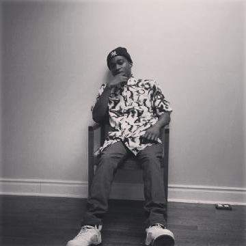 #Toronto; I don't waste time with fake people!!! Instagram:YDJ___ ; BBM Pin:7DE26F44 ; SC: D_blackz