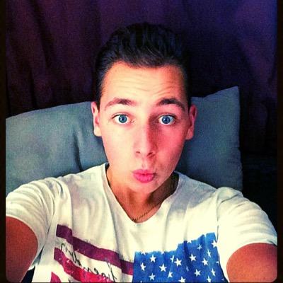 ju93Elbifleur's profile picture. snap : ju_93