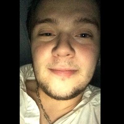 Nicolas_Paso's profile picture. #TeamDaleux #TeamAnnanas