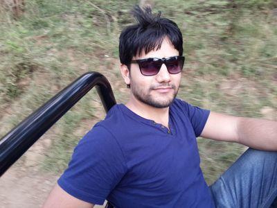 feninashish's profile picture. 