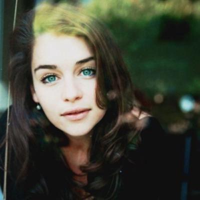 Sometimes you have to leave to find yourself. I'm studying education at the university of seattle. Maybe there such thing has happily ever after (Rp acc, +18)