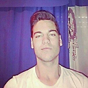 ◀Nivel 16. Estudiando para prueba sofá. Modelo▶