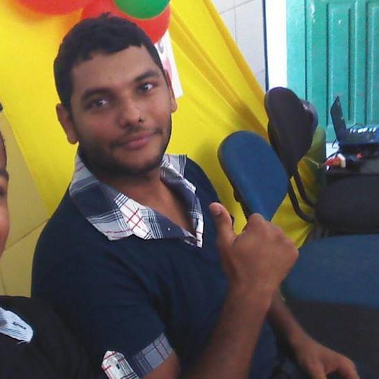 fabriicio19's profile picture. 