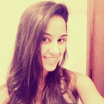 Sou a Sophia, amo cantar, dançar e atuar. E ser quem eu sou, é o que mais faço, e assim me realizo feliz!