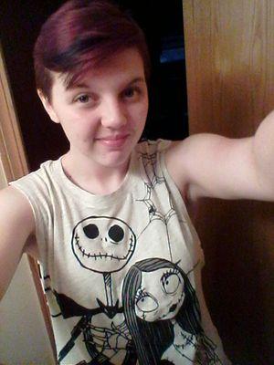 |Redhead|Amateur graphic designer|Bisexual|Atheist|taken|