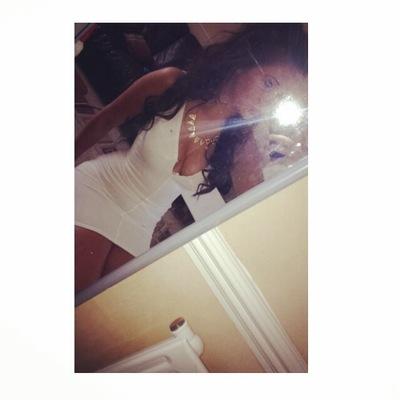 ChloehockleyX's profile picture. instagram - chloehockleyX