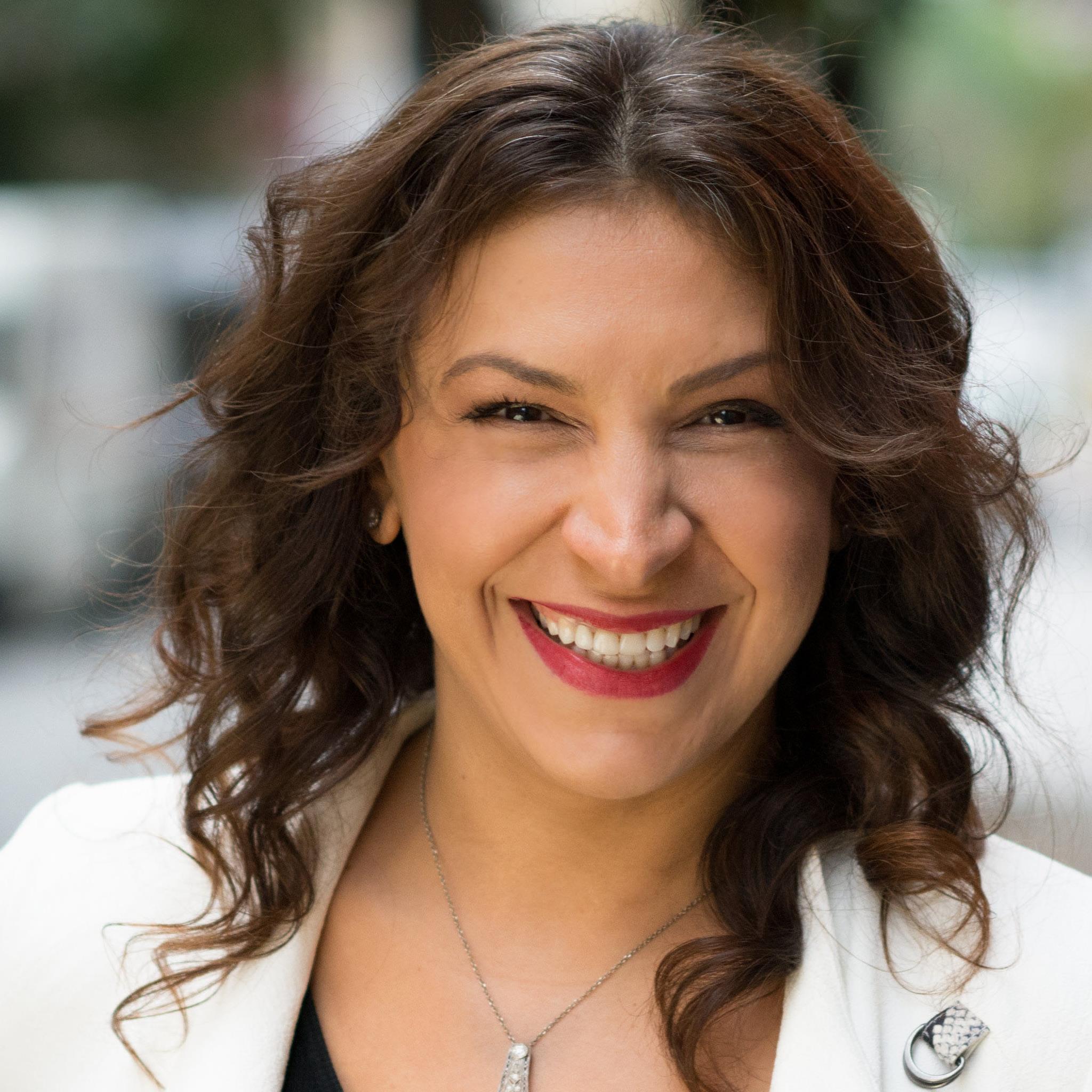 Creative recruiting industry guru.  Lover of solving problems & creating solutions.  EVP of External Talent @24seventalent.  Wife, mother & avid shoe collector.