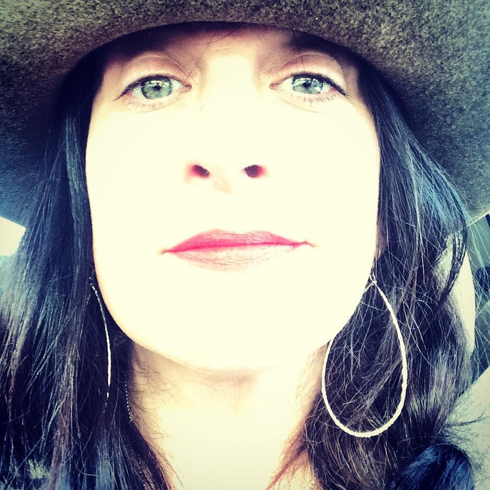 lslindell's profile picture. always ready to photo things and jump flights ... come with? p.s. photog of IACP's 2014 cookbook of the year.