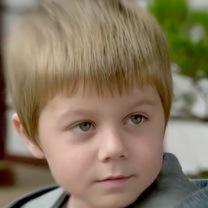 Hey Im cody! I am 5 years old my parents are: @stylesfakehaz and @prettybcy_
