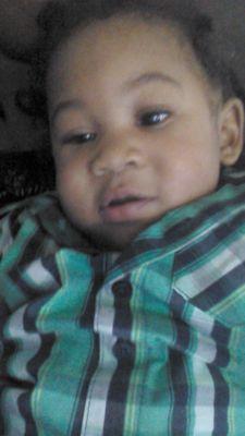 hi i am 22 i was born in Kansas city Missouri 7-17-1992 and i have one kid a boy he was born 03-08-2014