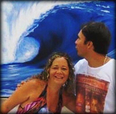 Artista Cearense que usa o mar e os esportes radicais como inspiração.Usa óleo,acrílico,pastel,aquarela e técnicas mistas.Ao amigos façam da arte a sua praia