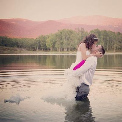 Deposito mi sueño en tus labios, mi esperanza en tus caricias, mi ilusion en cada mirada, mi amor en cada segundo de mi vida junto a ti 14.06.2014