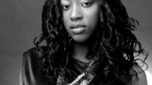 SexylilTan's profile picture. Im a youthworker,part time model&all round nice girl.Shoppin is my weakness&raving is my hobby!I kiss better than i cook ,but that cud change 4 the 1.