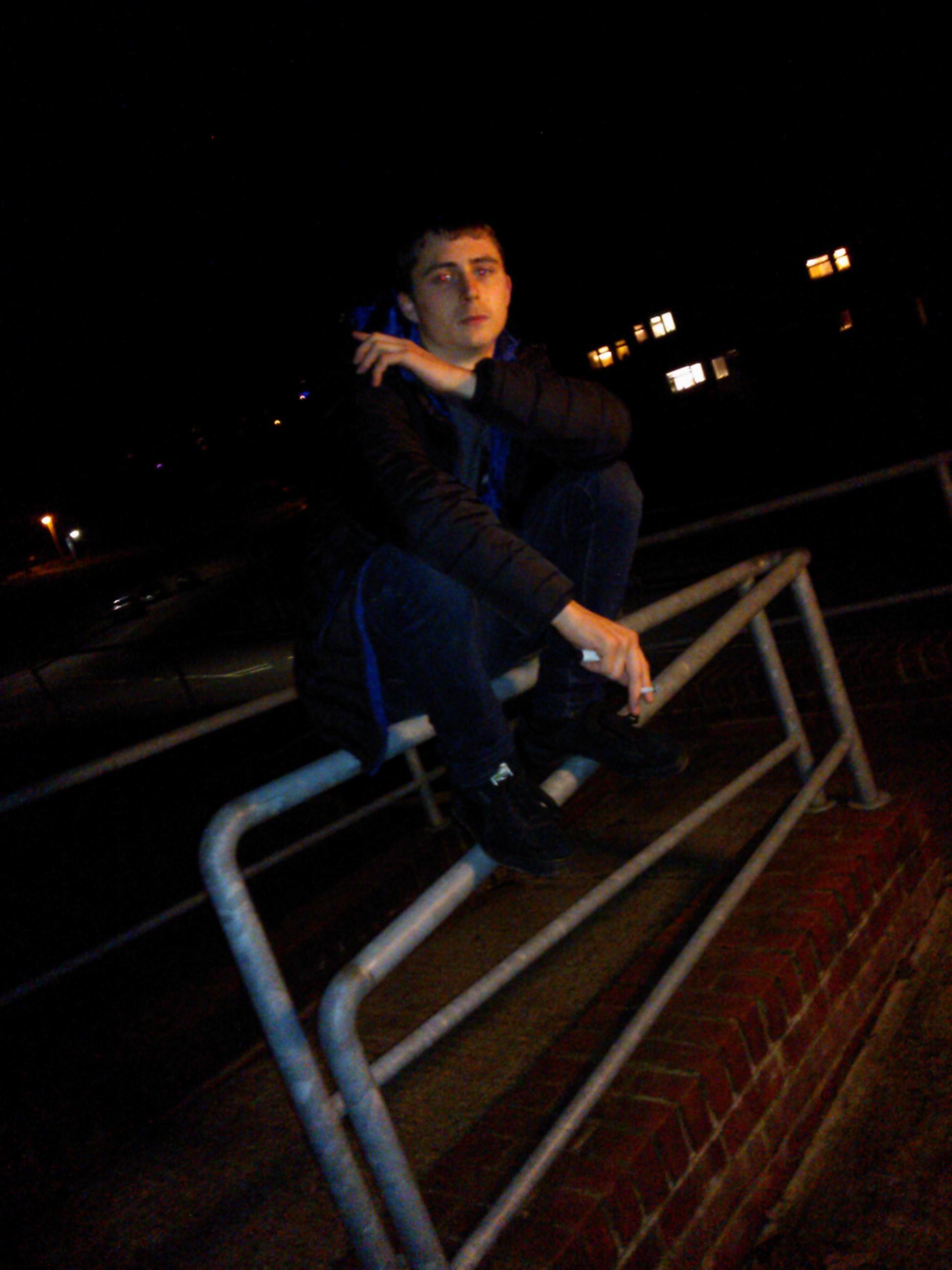 joshl_l's profile picture. 