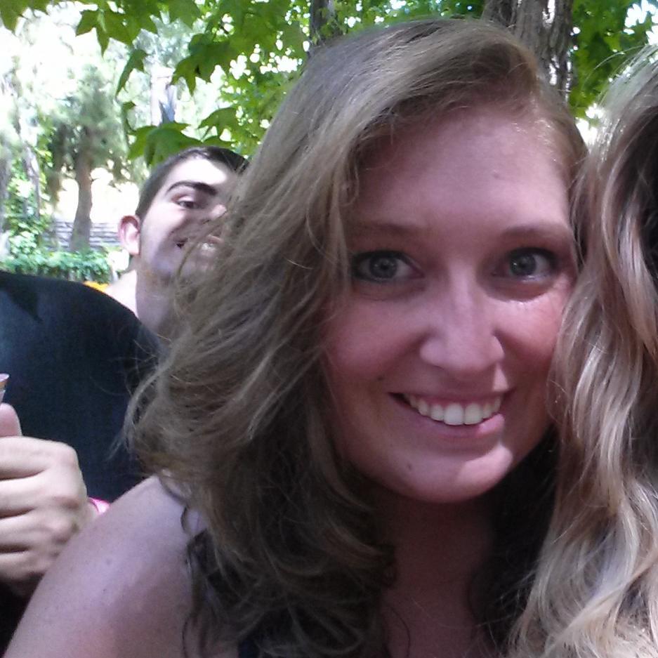 torieptweets's profile picture. Hello! My name is Torie.  I work as a process improvement consultant in the Health Care industry, am a newlywed, and  enjoy dog sitting on the weekends.