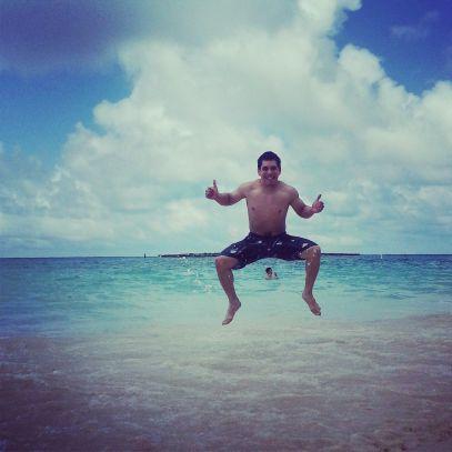 aecalderon's profile picture. 