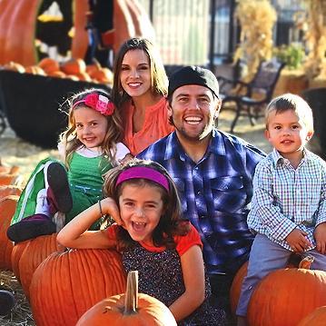 This Twitter is made to support Shaytards @shaycarl @katilette