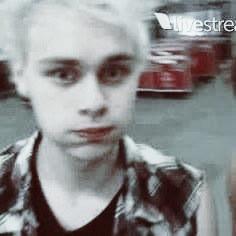 Hello angel. Can you please follow @CALM5SOSFOREVER , it would mean alot if you did :-)
