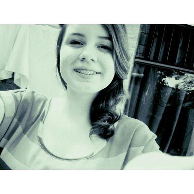 Costa Rica
One direction 
and 
Justin Bieber 
are my idols.♡