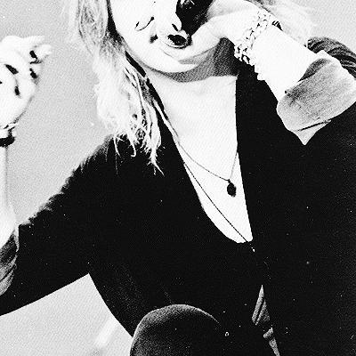 01/11/90 | INTP | Capricorn | Year of the Snake → artist, designer, gamer, writer. ♥ jrock, jdrama, fiction, animanga, webdesign, slash