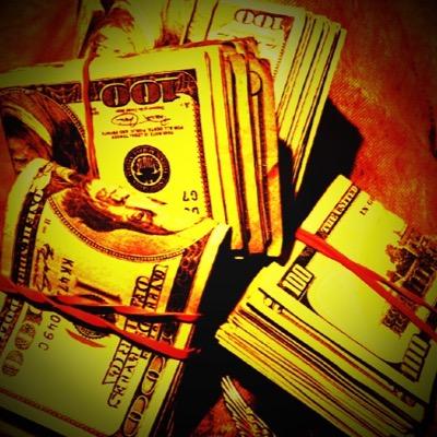 im a producer looking for some fresh meat my recently signed rapper is FEARLESS. he on souncloud dont miss,  want to talk business then you tweet me
