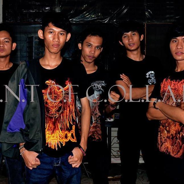 OFFICIAL ACCOUNT | METALCORE |: @wardanaiman | : Gesang | : @ebing_POC | : @OkiiAdrian : @misba_al | http://t.co/9q7m3POfJn. for boking Cp :085211710178