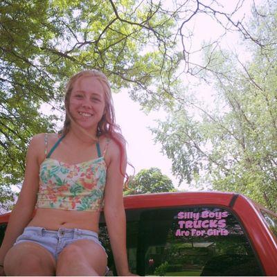 livgail95's profile picture. Andrew♡