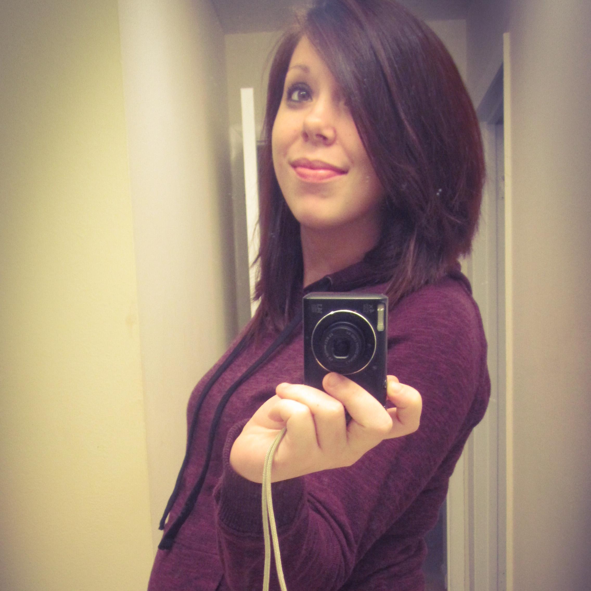 Vaughnsgirl_'s profile picture. Very Pregnant