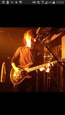 大阪を拠点に活動中のTRINITY FAME のギター！