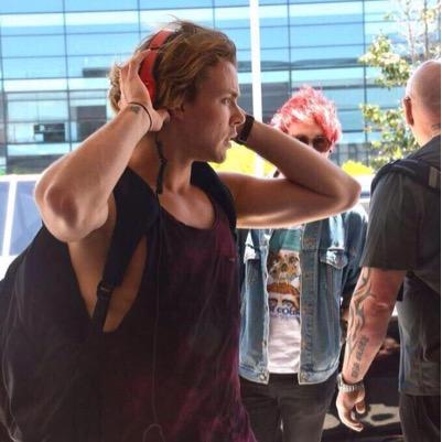 follow @nightdriveirwin
