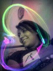 Soy.una chica alegre siempre buscandoo alcanzar mis metas ; me gusta soñar en grande , y hacer locuras con mis amigas :D
