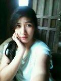 im just simple and easy to be with :D loves to smile and loves chocolates specially kisses :))